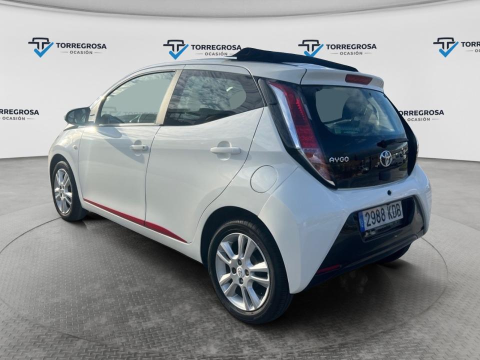 Toyota Aygo 1.0 70 x-wave