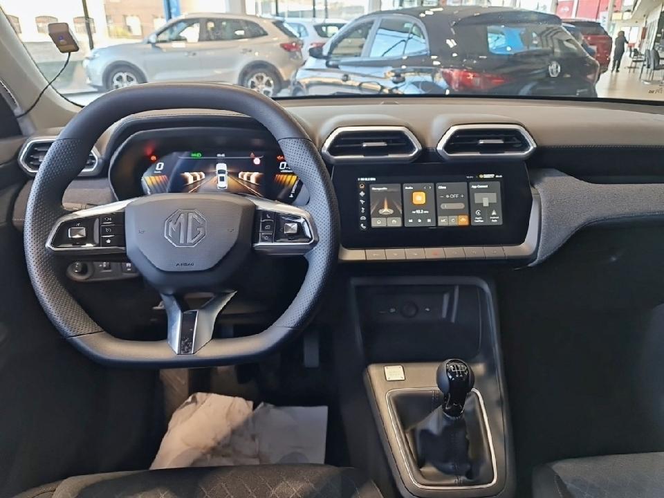 MG ZS 1.5 Standard