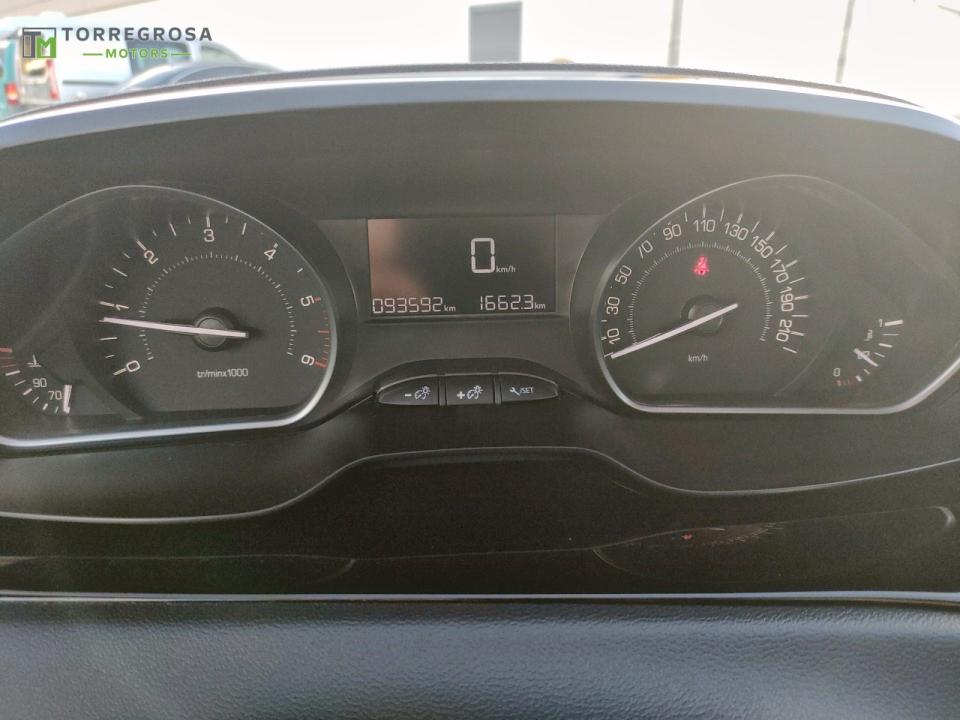 Peugeot 208 5P ACTIVE BlueHDi 73kW (100CV)