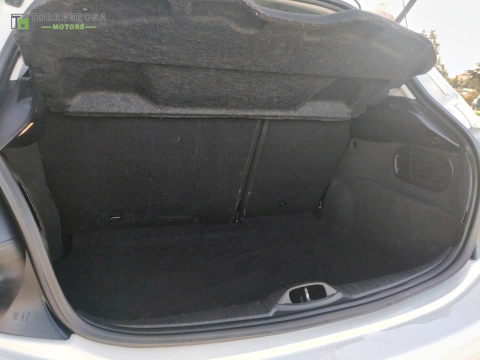 Peugeot 208 5P ACTIVE BlueHDi 73kW (100CV)