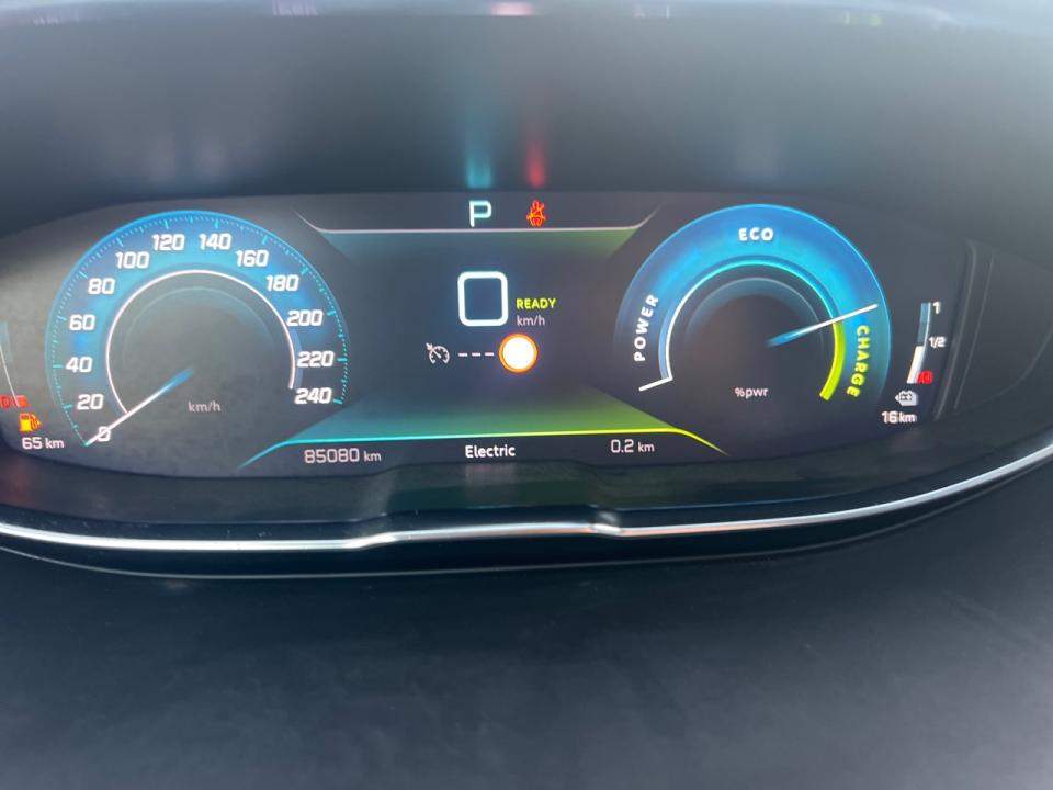 Peugeot 3008 Hybrid 225 e-EAT8 Allure