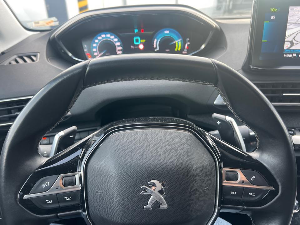 Peugeot 3008 Hybrid 225 e-EAT8 Allure