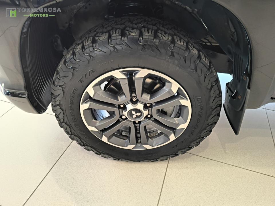 Mitsubishi L200 D/C 220 DI-D Kaiteki Auto