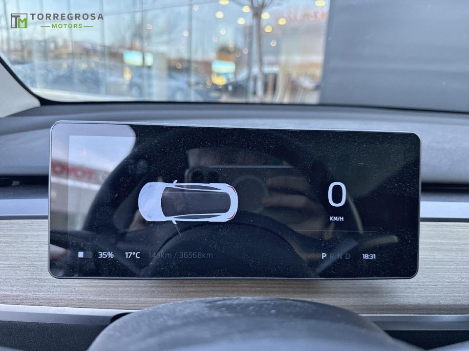 Tesla Model Y Tracción trasera RWD