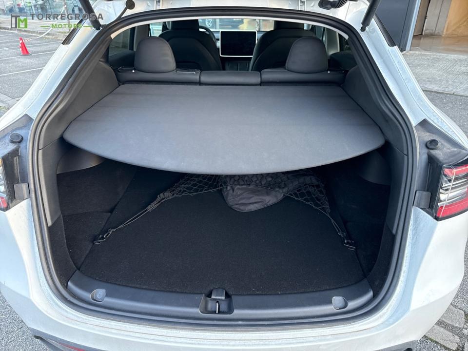 Tesla Model Y Tracción trasera RWD
