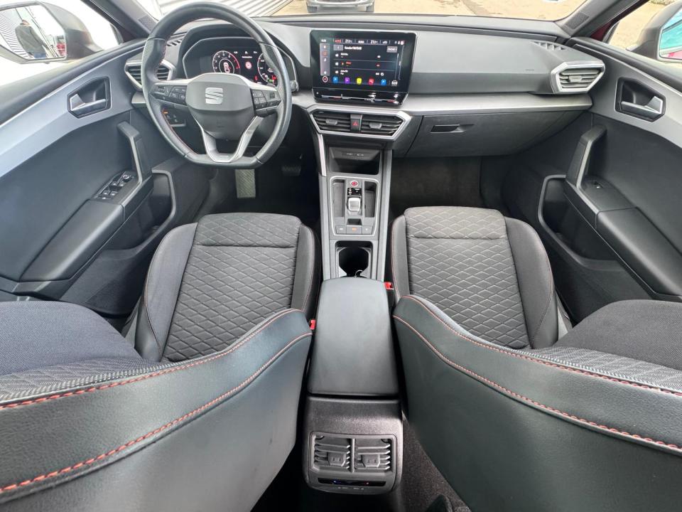 SEAT Leon 1.5 eTSI 110kW DSG S&S FR Special Ed