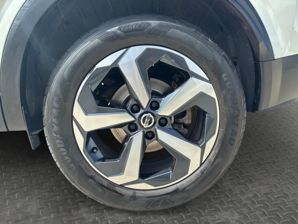 Nissan Qashqai DIG-T 103kW N-Connecta