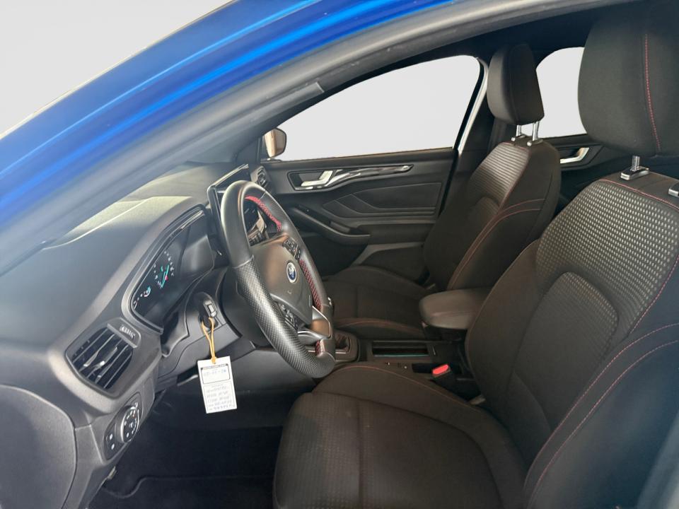 Ford Focus 1.0 Ecoboost MHEV 92kW ST-Line