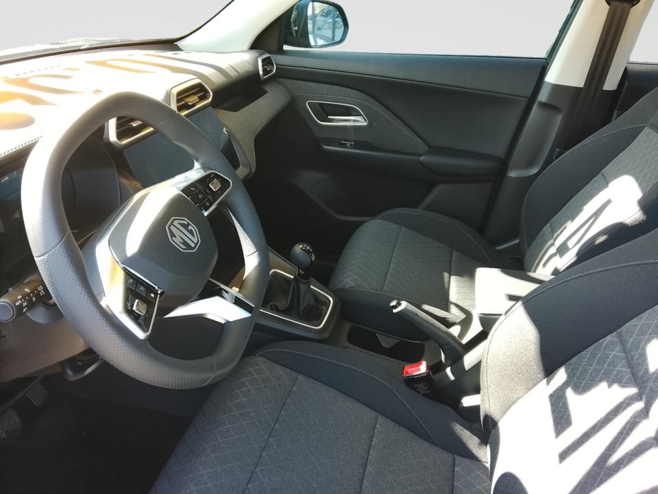 MG ZS 1.5 Standard