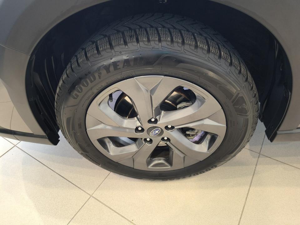 Subaru OUTBACK 2.5i Trek CVT Lineartronic AWD