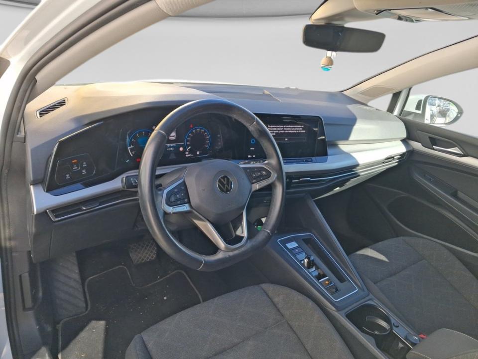 Volkswagen Golf Life 1.0 eTSI 81kW (110CV) DSG