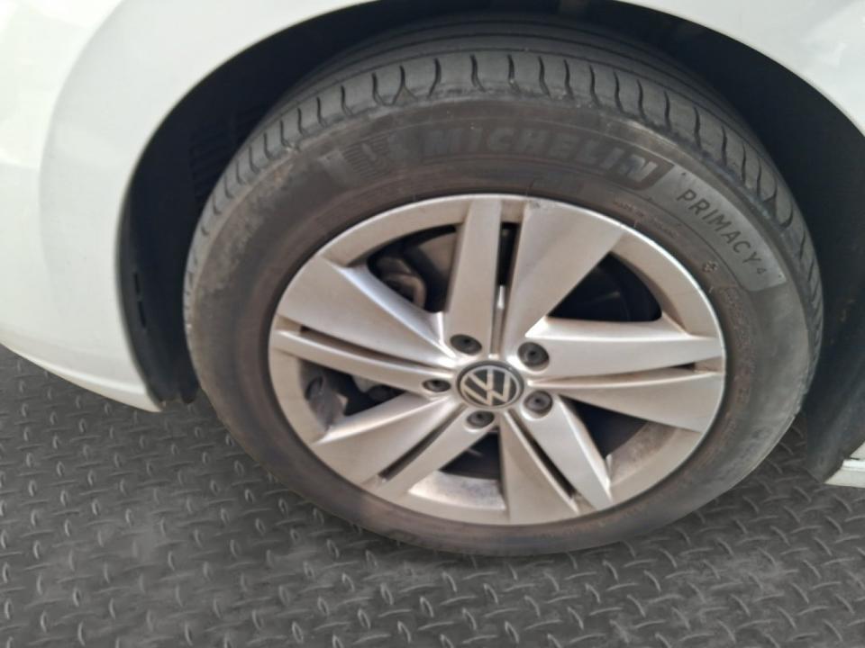 Volkswagen Golf Life 1.0 eTSI 81kW (110CV) DSG