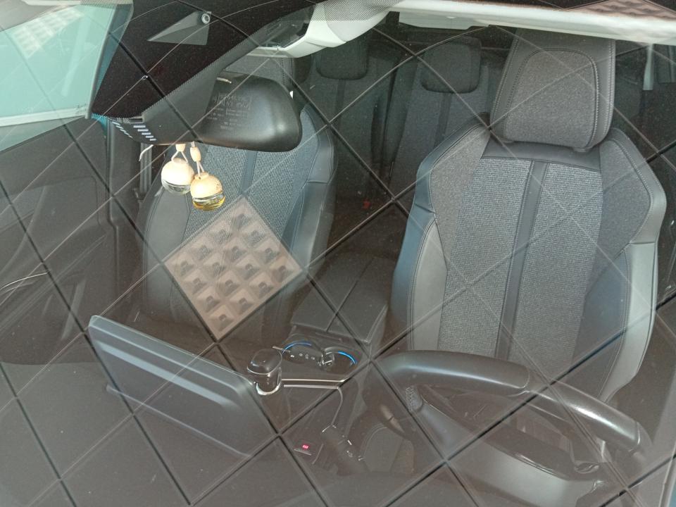 Peugeot 5008 Allure 1.5L BlueHDi 96kW (130CV) S&S