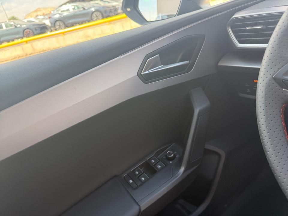 SEAT Leon 1.5 TSI 110kW S&S FR Special Edition MY26.5