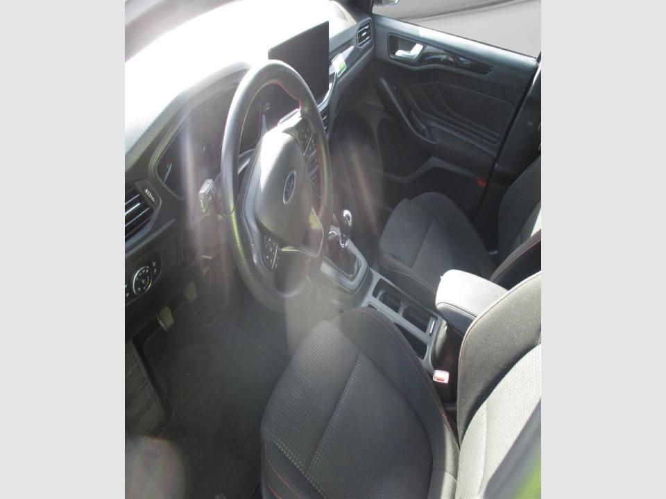 Ford Focus 1.0 Ecoboost MHEV 92kW ST-Line