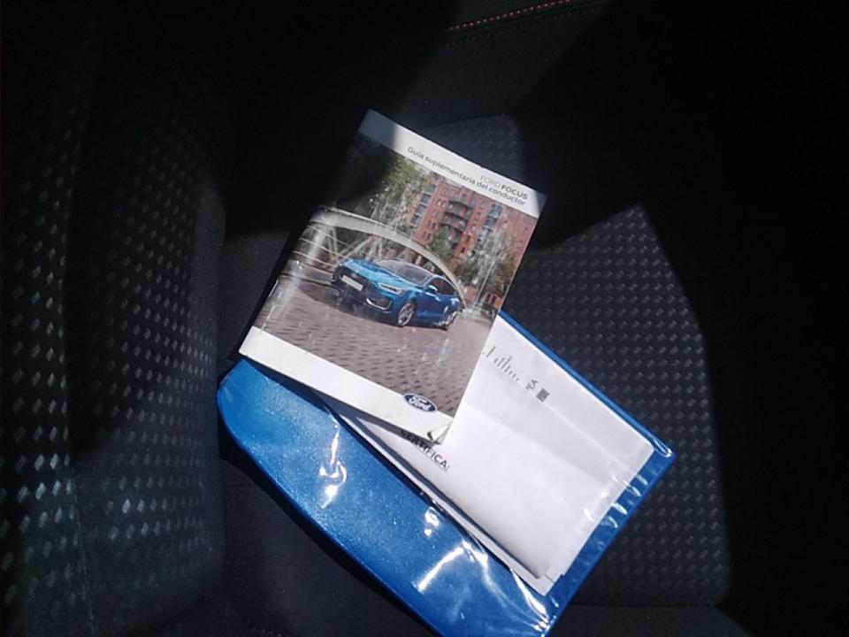 Ford Focus 1.0 Ecoboost MHEV 114kW ST-Line