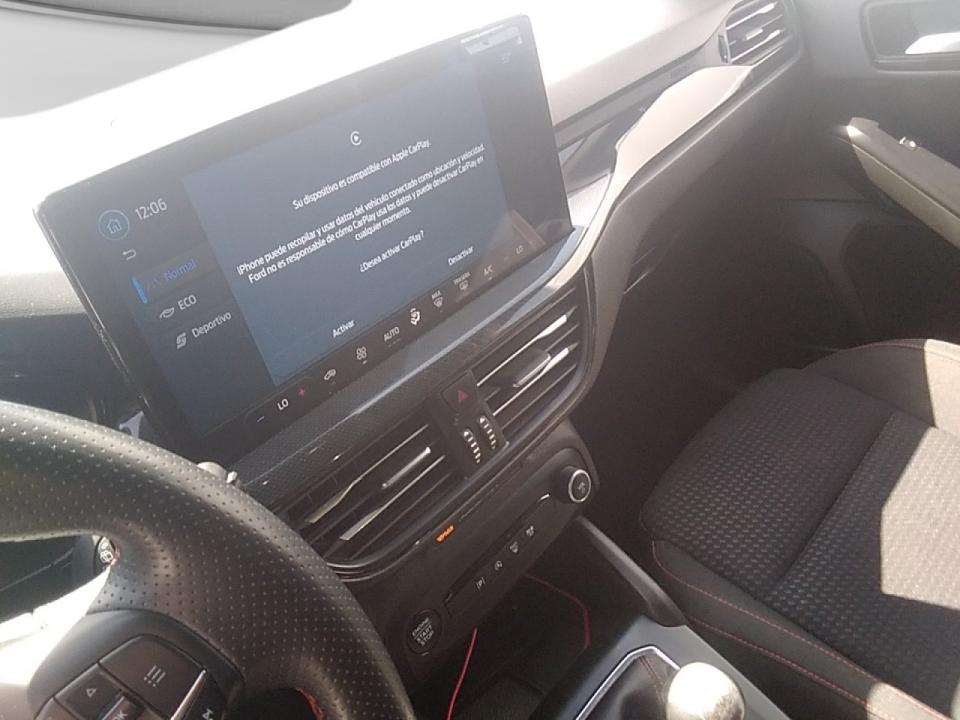 Ford Focus 1.0 Ecoboost MHEV 114kW ST-Line