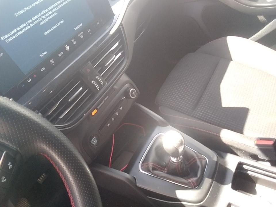 Ford Focus 1.0 Ecoboost MHEV 114kW ST-Line