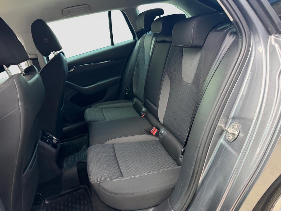 Skoda Octavia 1.5 TSI m-HEV 110kW (150CV) DSG Ambition