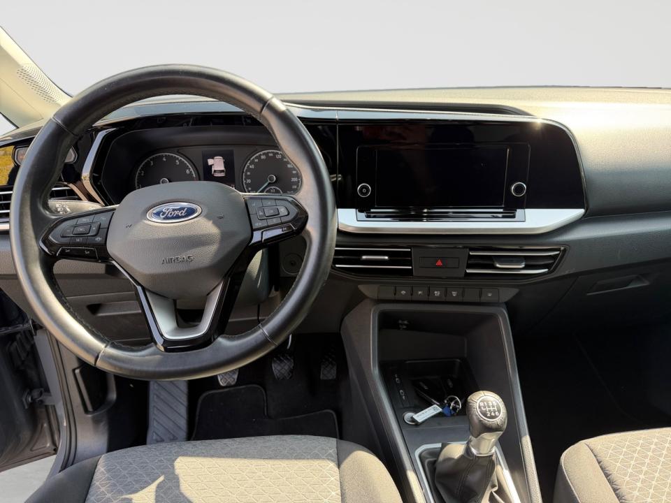 Ford Tourneo Connect 1.5 Ecoboost Titanium