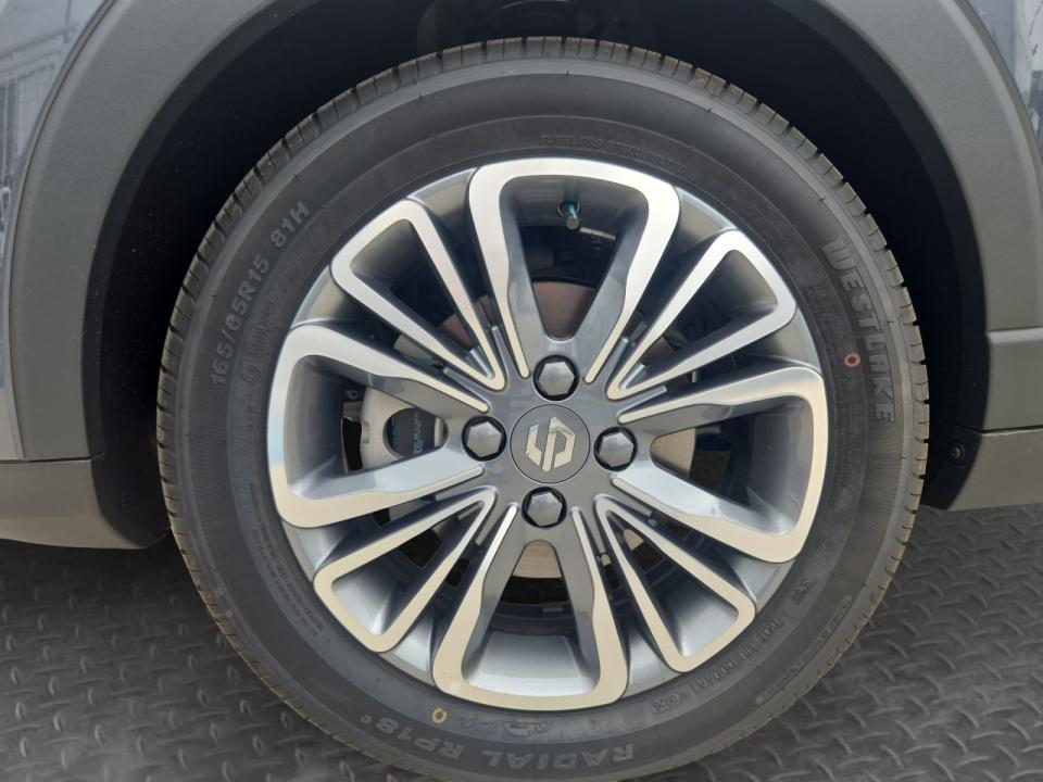 Leapmotor T03 T03 BEV 37.3kWh Design Auto
