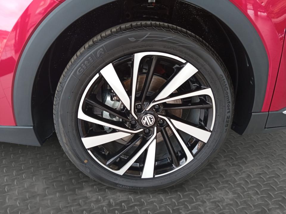 MG ZS Hybrid+ Luxury