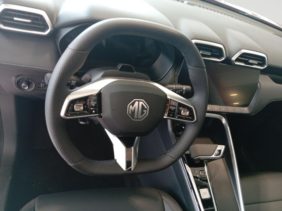 MG ZS Hybrid+ Luxury