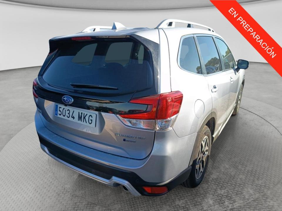 Subaru Forester 2.0i Hybrid CVT Sport Plus