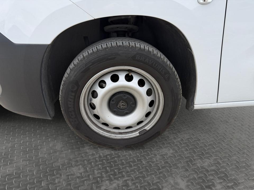 Peugeot Partner Standard 600kg BlueHDi 73kW