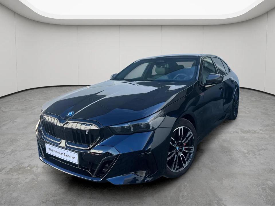 BMW i5 eDrive40
