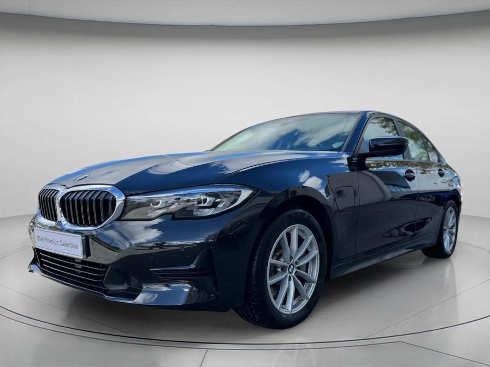 BMW Serie 3 330e Corporate Edition