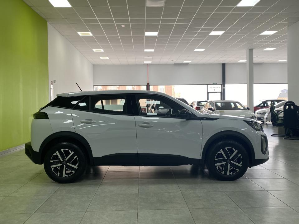 Peugeot e-2008 Active 136CV BEV