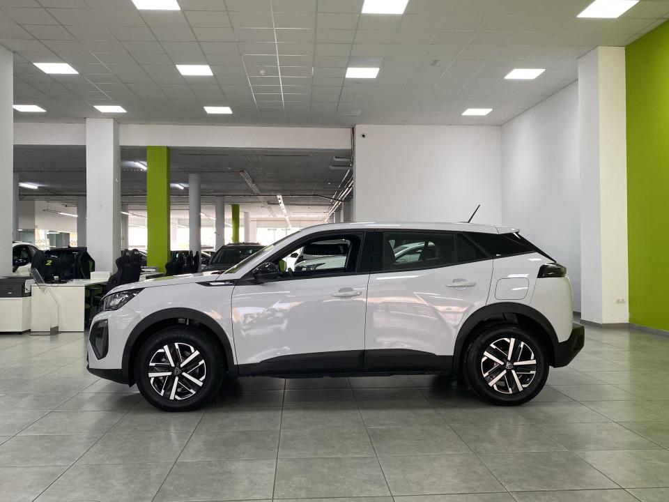 Peugeot e-2008 Active 136CV BEV