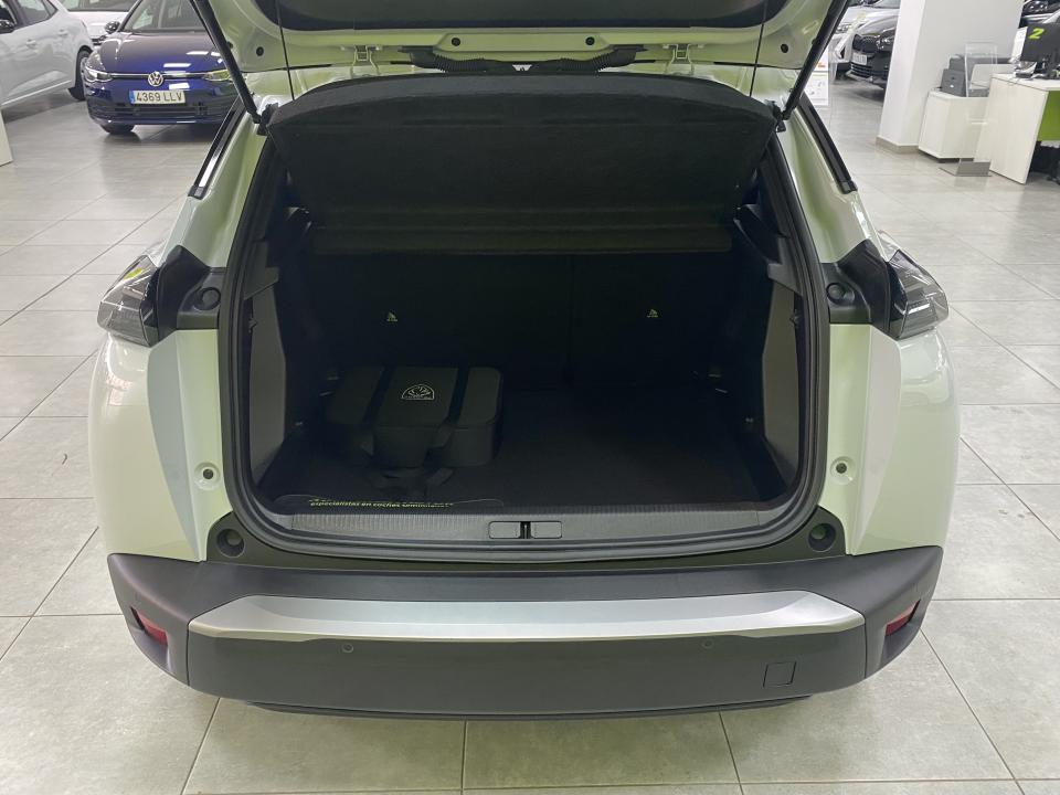 Peugeot e-2008 Active 136CV BEV