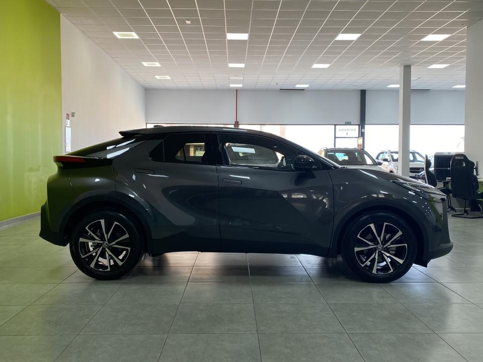 Toyota C-HR 1.8 Advance Hybrid 140