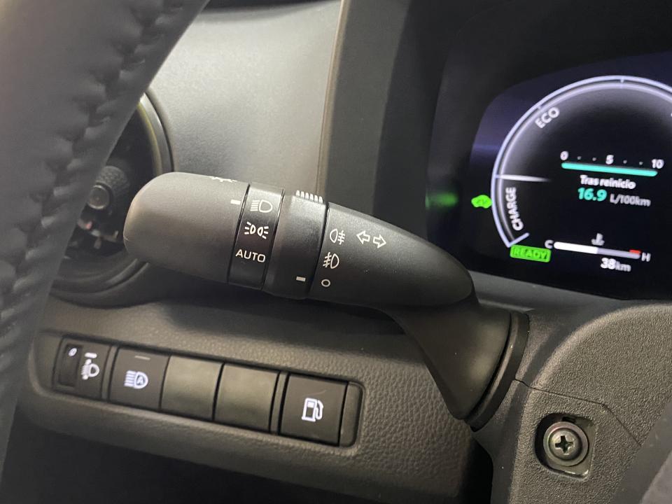 Toyota C-HR 1.8 Advance Hybrid 140