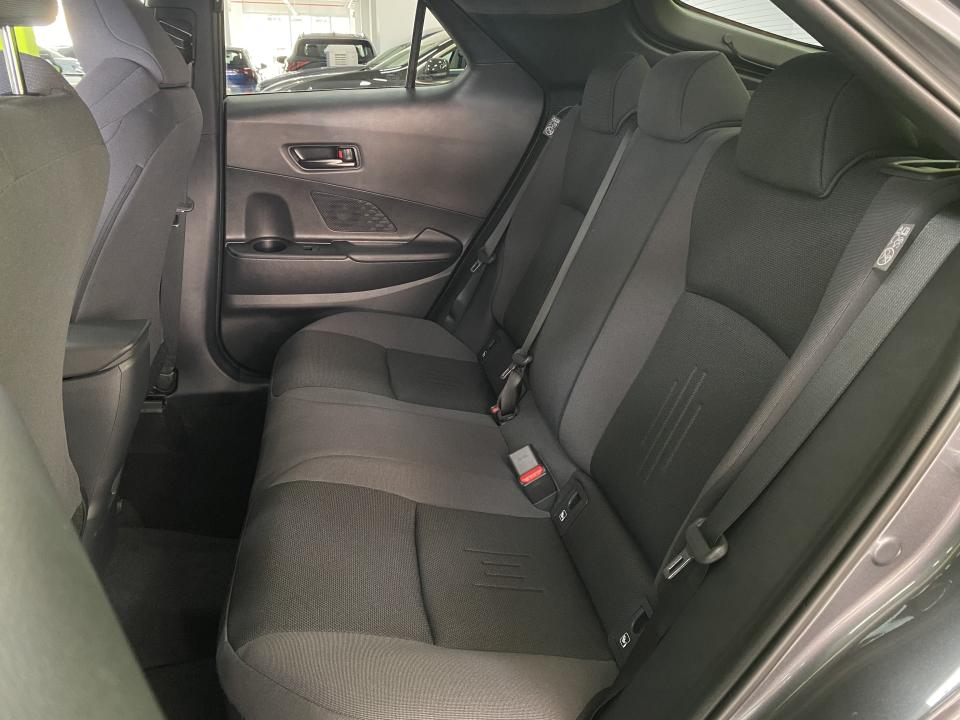 Toyota C-HR 1.8 Advance Hybrid 140