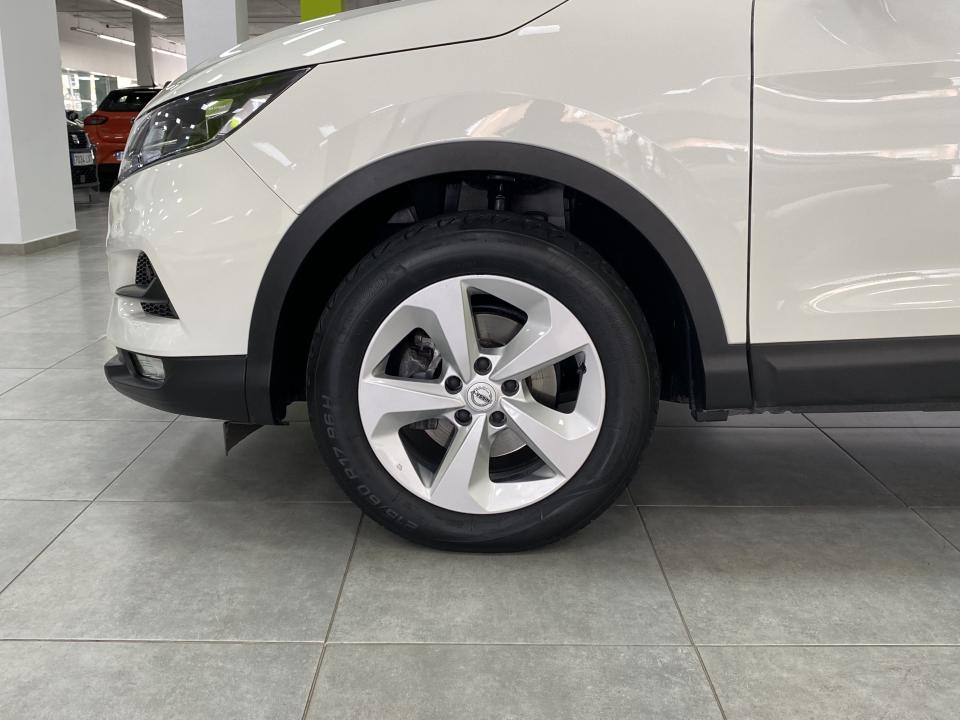 Nissan Qashqai Acenta 1.3 DIG-T 140CV