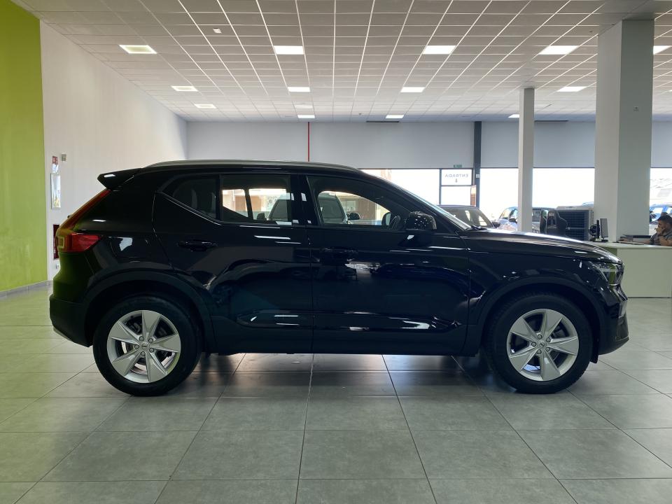 Volvo XC40 Core 2.0 B3 G 163CV Auto MHEV