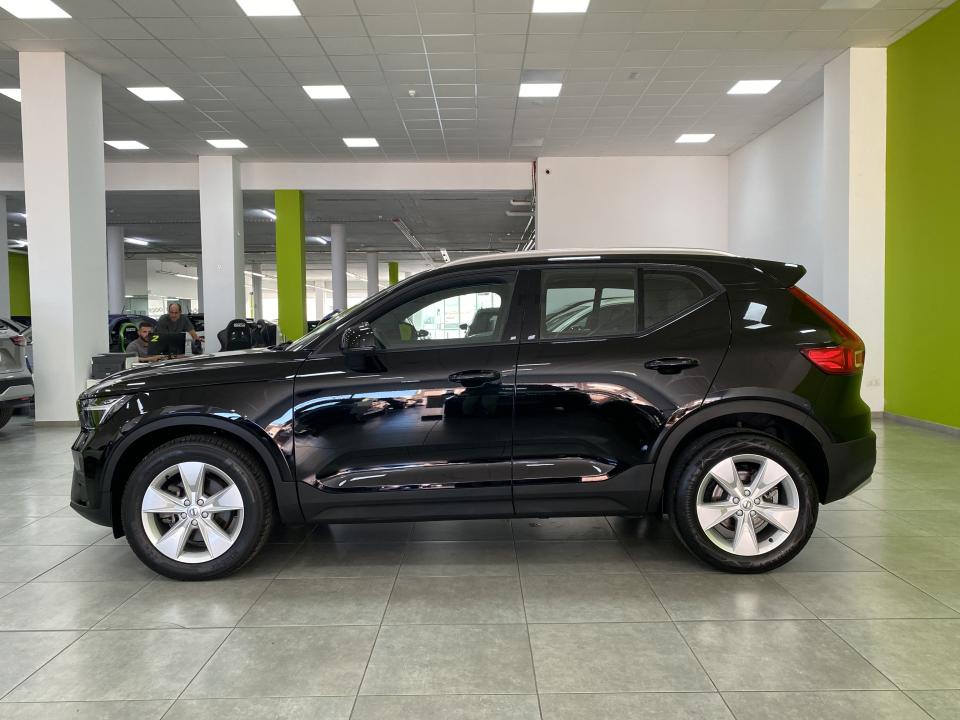 Volvo XC40 Core 2.0 B3 G 163CV Auto MHEV