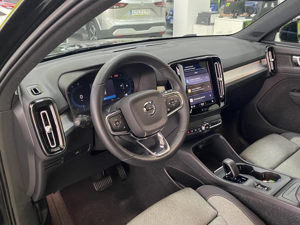 Volvo XC40 Core 2.0 B3 G 163CV Auto MHEV