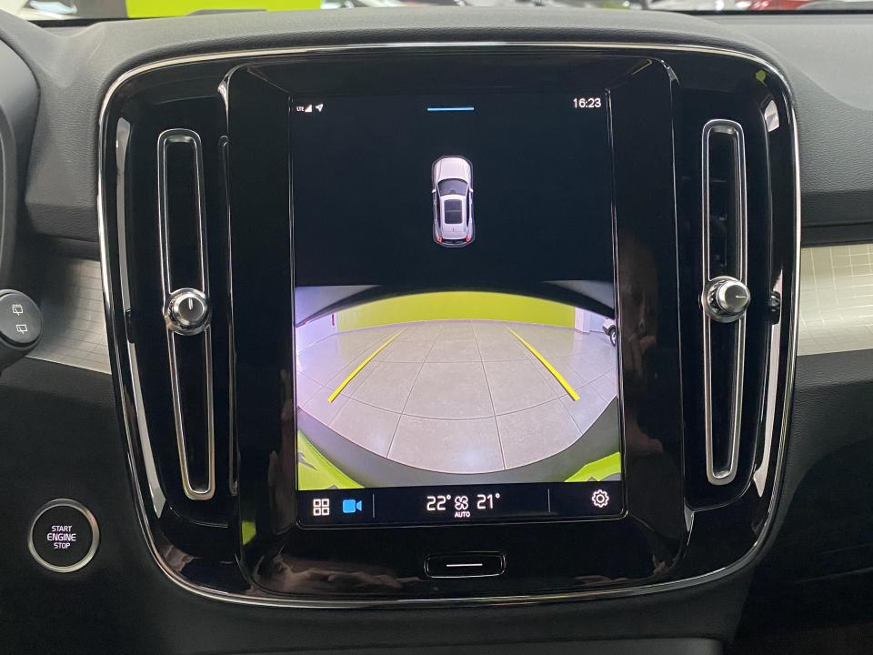 Volvo XC40 Core 2.0 B3 G 163CV Auto MHEV