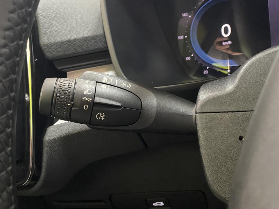 Volvo XC40 Core 2.0 B3 G 163CV Auto MHEV