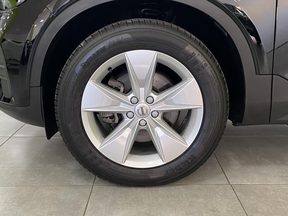 Volvo XC40 Core 2.0 B3 G 163CV Auto MHEV