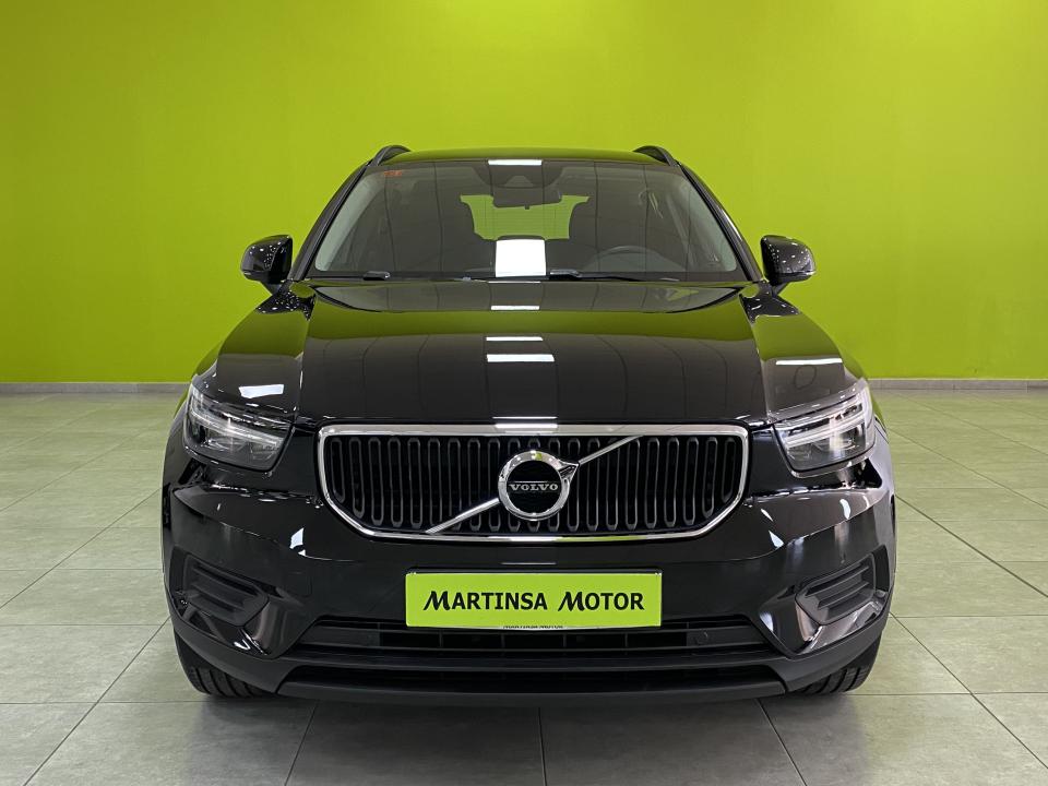 Volvo XC40 Momentum Core T2 1.5 129CV auto