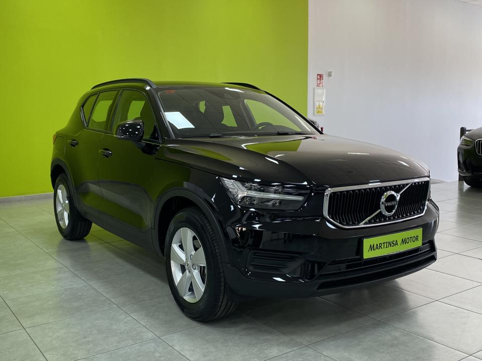 Volvo XC40 Momentum Core T2 1.5 129CV auto