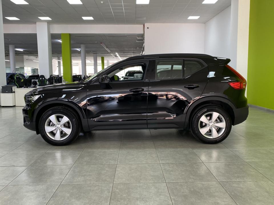 Volvo XC40 Momentum Core T2 1.5 129CV auto