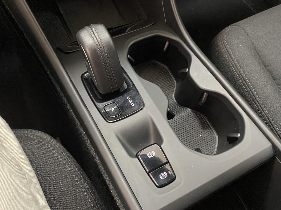 Volvo XC40 Momentum Core T2 1.5 129CV auto