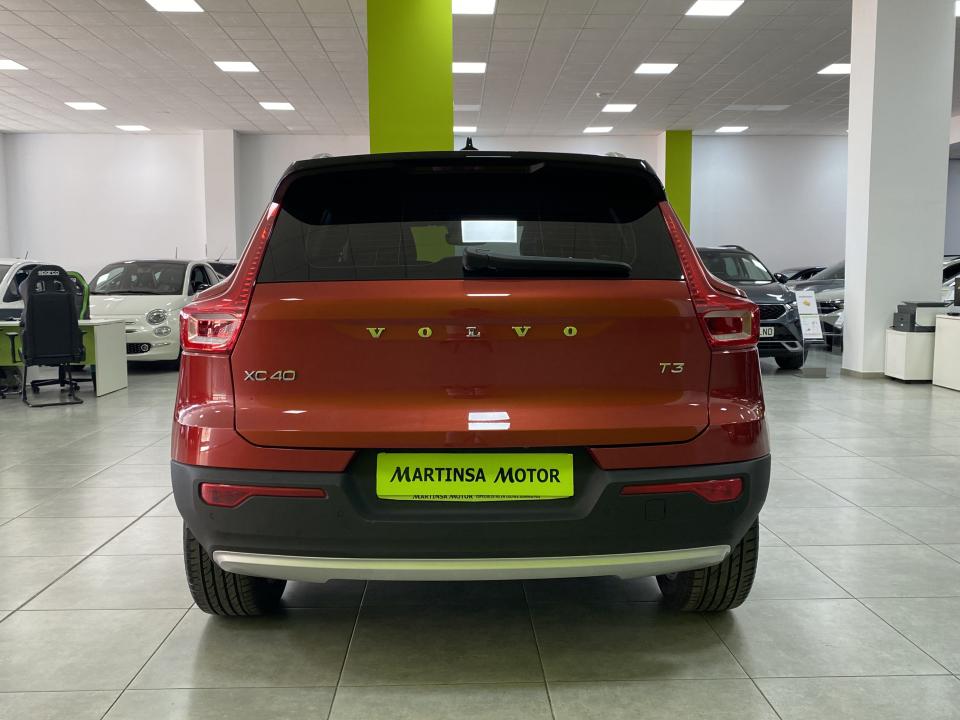 Volvo XC40 Business Plus T3 1.5 163CV Auto