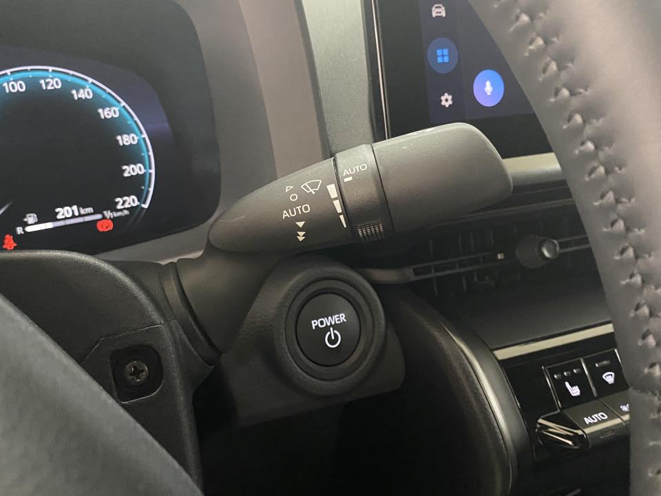 Toyota C-HR Advance 1.8 140H e-CVT HEV